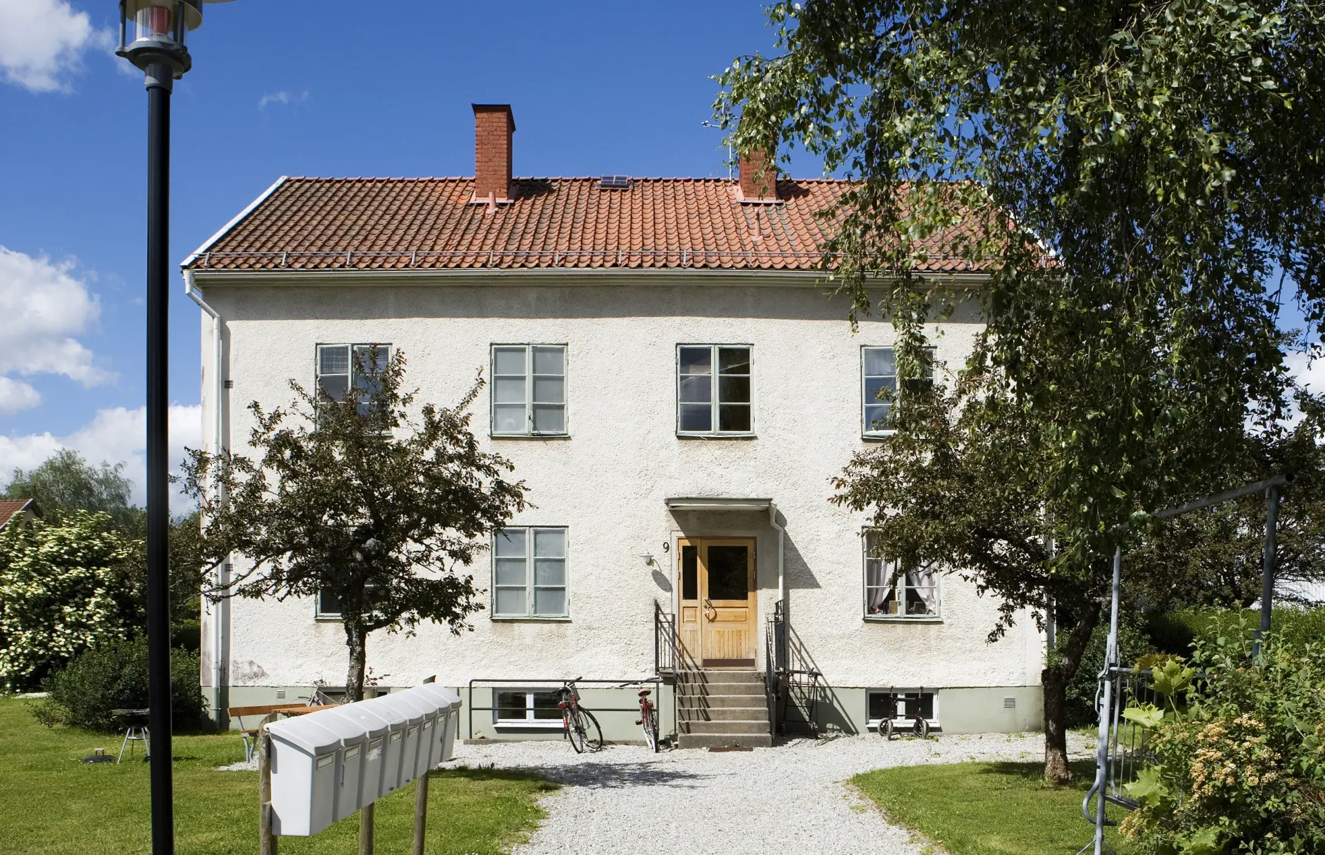 Bild på byggnad i kvarteret Laxen