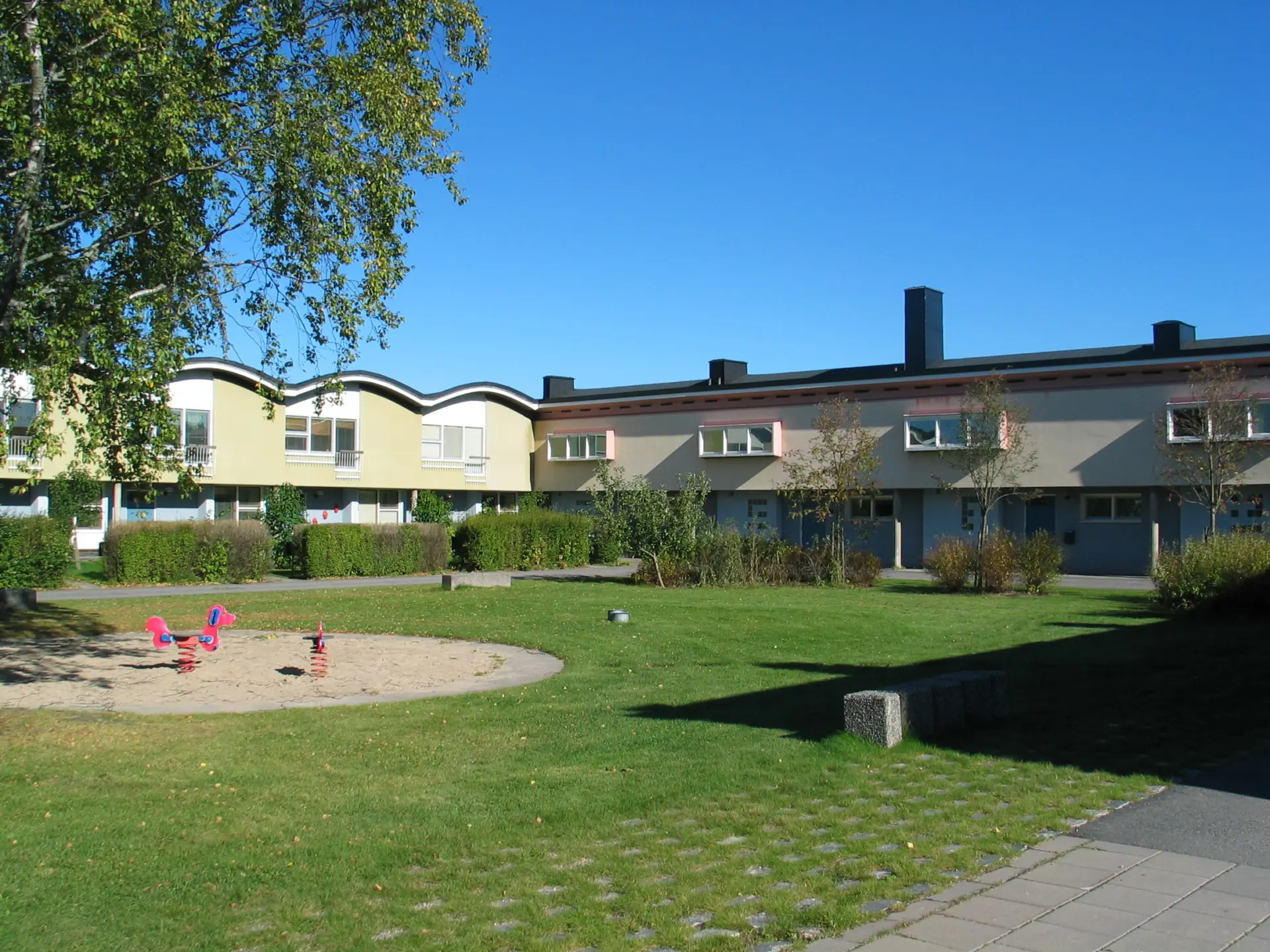 Bild på byggnad i kvarteret Vinkelboda i Gyttorp